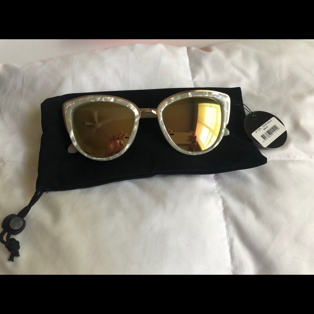 Quay “my girl” sunglasses